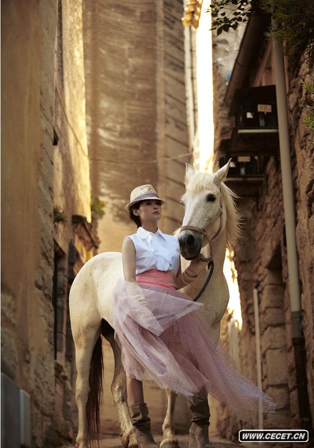 ꩼ{ӰM(jn)еݱԬæ͵eĔzһMΨL(fng)D