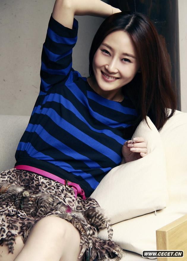 素有“中國造夢(mèng)者”之稱(chēng)的攝影師孫郡為林鵬拍攝了一組時(shí)尚圖片