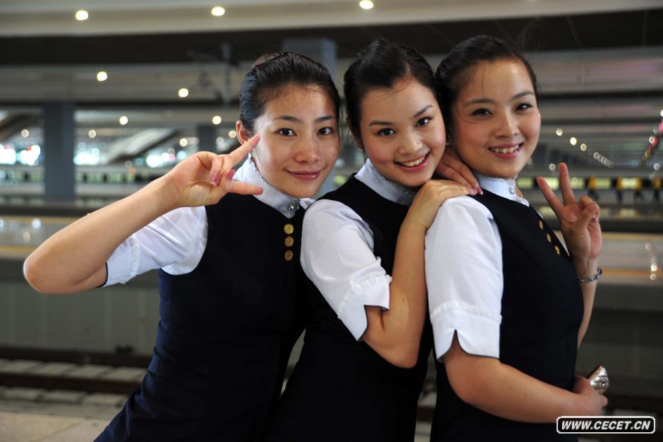 630c(din)Fʽ_(ki)ͨ\I(yng)D龩Fװl(f)܇(ch)˄(w)TϺվ