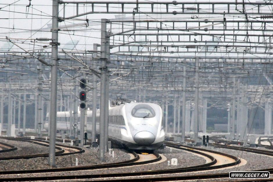 630c(din)Fʽ_(ki)ͨ\I(yng)DһкC̖܇(ch)xվ