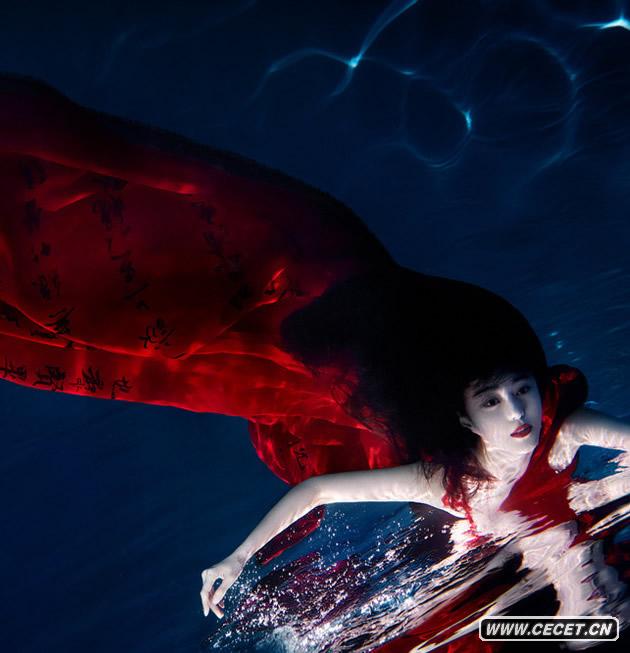 最近頻頻現身公益慈善活動(dòng)的范冰冰在近日傳出的一組水下大片中