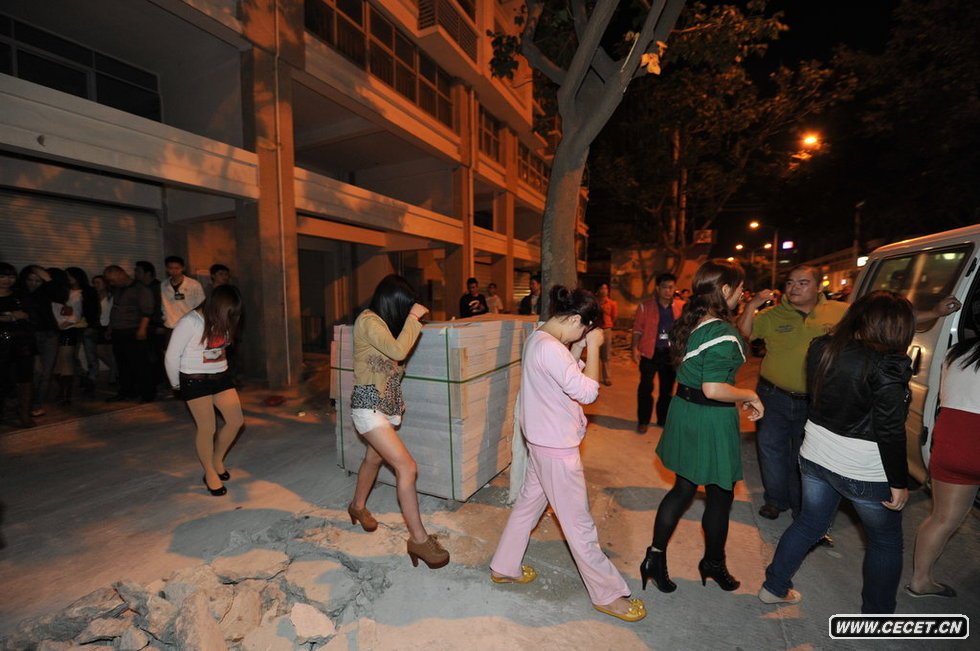 15ṩɫ(w)Ůӱؖ|ɳ{