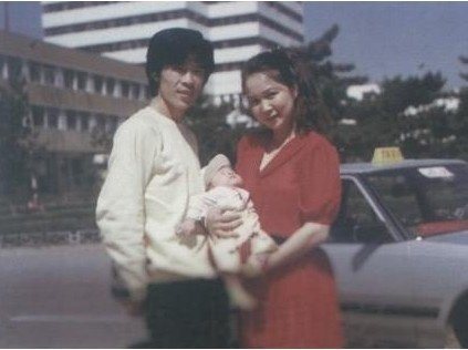 52歲蔡明神秘老公身份曝光 未舉行婚禮拍婚紗照