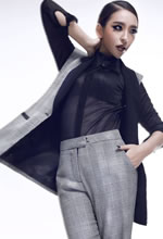 (yng)ɫ͸ҕr[Ҋ(jin)ഺ݆