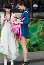 蓮花公園抓拍的兩個(gè)清