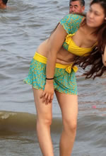 海邊抓拍的漂亮比基尼