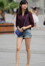 街拍的牛仔短褲齊肩短