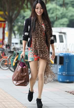 環(huán)城北路街拍的花裙肉