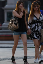 解放大街抓拍的牛仔短