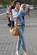 凱立德廣場(chǎng)街拍的牛仔