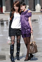 玫瑰黑絲漆皮長(cháng)靴和短