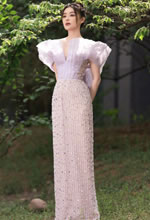 袁姍姍淡紫色蝶翼禮服