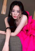 張靚穎明媚浪漫粉黛登