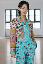 周筆暢編織繽紛蝴蝶