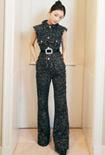 周冬雨率性風(fēng)格造型釋