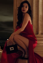 Angelababy開(kāi)衩抹胸紅