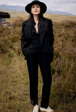 高圓圓酷颯有型自由舒