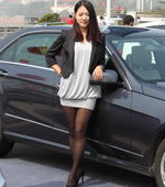 ¶܇(ch)չץµĺڽzmŮģ